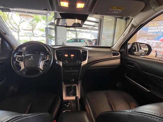 MITSUBISHI-L200 TRITON-2.4 16V TURBO DIESEL SPORT HPE-S CD 4P 4X4 AUTOMÁTICO MITSUBISHI-L200 TRITON-2021