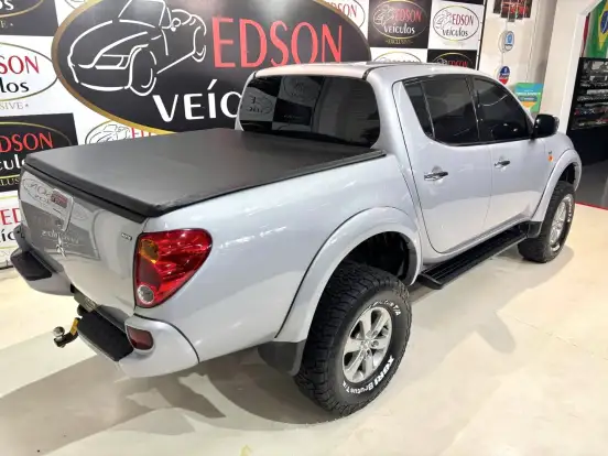 MITSUBISHI-L200 TRITON-3.2 HPE 4X4 CD 16V TURBO INTERCOOLER DIESEL 4P AUTOMÁTICO MITSUBISHI-L200 TRITON-2012