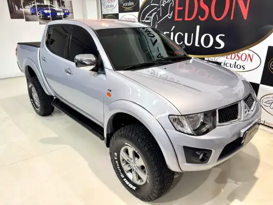 MITSUBISHI-L200 TRITON-3.2 HPE 4X4 CD 16V TURBO INTERCOOLER DIESEL 4P AUTOMÁTICO MITSUBISHI-L200 TRITON-2012