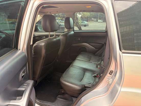 MITSUBISHI-OUTLANDER-2.0 16V GASOLINA 4P AUTOMÁTICO MITSUBISHI-OUTLANDER-2011