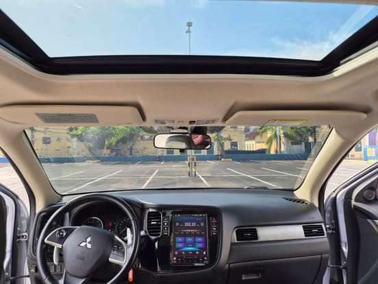 MITSUBISHI-OUTLANDER-2.0 16V GASOLINA 4P AUTOMÁTICO MITSUBISHI-OUTLANDER-2014
