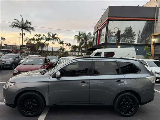 MITSUBISHI-OUTLANDER-2.0 16V GASOLINA 4P AUTOMÁTICO MITSUBISHI-OUTLANDER-2013