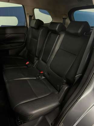 MITSUBISHI-OUTLANDER-2.2 4X4 16V DIESEL 4P AUTOMÁTICO MITSUBISHI-OUTLANDER-2015