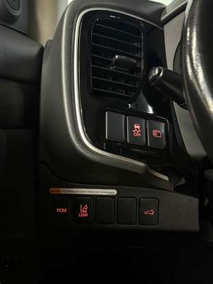 MITSUBISHI-OUTLANDER-2.2 4X4 16V DIESEL 4P AUTOMÁTICO MITSUBISHI-OUTLANDER-2015