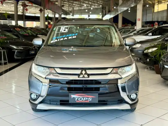 MITSUBISHI-OUTLANDER-2015