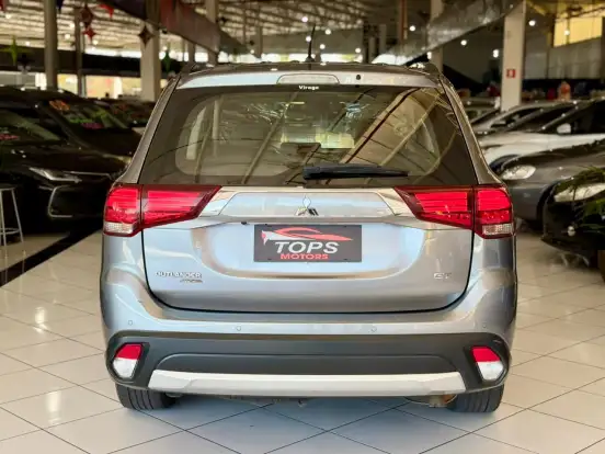 MITSUBISHI-OUTLANDER-3.0 GT 4X4 V6 24V GASOLINA 4P AUTOMÁTICO MITSUBISHI-OUTLANDER-2015