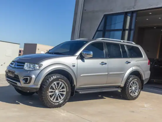 MITSUBISHI-PAJERO-3.5 HPE 4X4 7 LUGARES V6 24V FLEX 4P AUTOMÁTICO MITSUBISHI-PAJERO-2016
