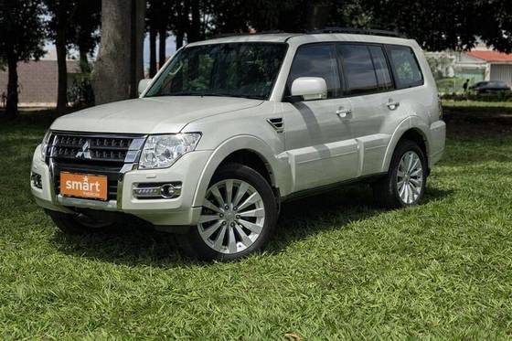 MITSUBISHI PAJERO FULL 3.2 HPE 4X4 16V TURBO INTERCOOLER DIESEL 4P AUTOMÁTICO