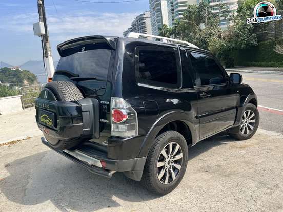 MITSUBISHI-PAJERO FULL-2010