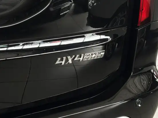 MITSUBISHI-PAJERO SPORT-2020