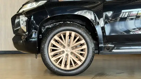 MITSUBISHI-PAJERO SPORT-2023
