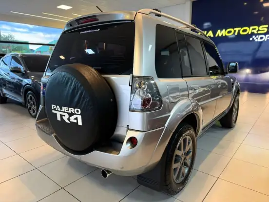 MITSUBISHI-PAJERO TR4-2013
