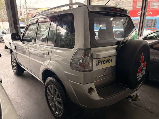 MITSUBISHI-PAJERO TR4-2.0 4X2 16V 140CV FLEX 4P AUTOMÁTICO MITSUBISHI-PAJERO TR4-2012
