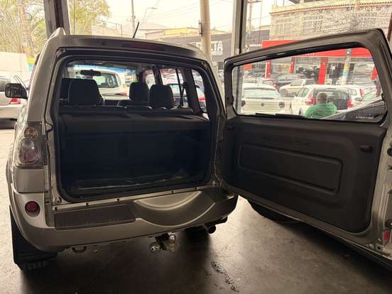 MITSUBISHI-PAJERO TR4-2.0 4X2 16V 140CV FLEX 4P AUTOMÁTICO MITSUBISHI-PAJERO TR4-2012