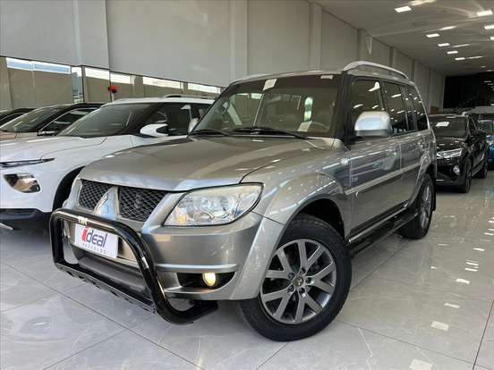 MITSUBISHI-PAJERO TR4-2.0 4X2 16V 140CV FLEX 4P AUTOMÁTICO MITSUBISHI-PAJERO TR4-2014