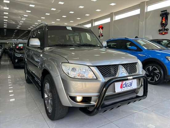 MITSUBISHI-PAJERO TR4-2014