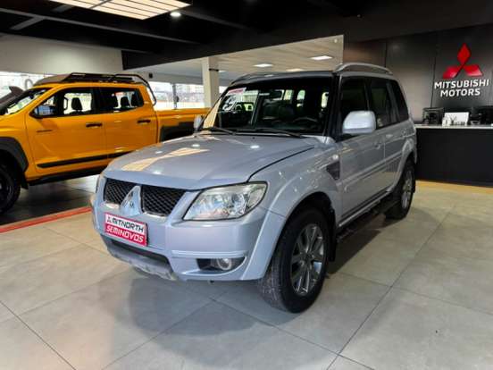 MITSUBISHI-PAJERO TR4-2.0 4X2 16V 140CV FLEX 4P AUTOMÁTICO MITSUBISHI-PAJERO TR4-2012