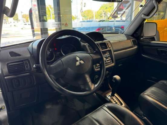 MITSUBISHI-PAJERO TR4-2.0 4X2 16V 140CV FLEX 4P AUTOMÁTICO MITSUBISHI-PAJERO TR4-2012