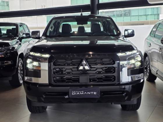 MITSUBISHI TRITON 2.4 BITURBO DIESEL CD HPE 4X4 AUTOMÁTICO
