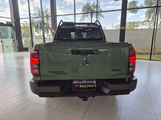 MITSUBISHI-TRITON-2025