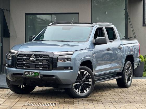 MITSUBISHI TRITON 2.4 BITURBO DIESEL CD TARMAC 4X2 AUTOMÁTICO
