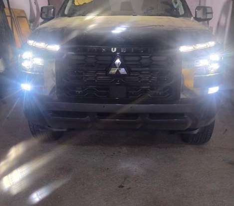 MITSUBISHI-TRITON-2025