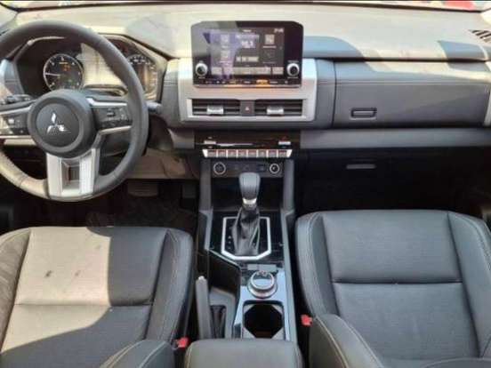 MITSUBISHI-TRITON-2.4 BITURBO DIESEL CD HPE 4X4 AUTOMÁTICO MITSUBISHI-TRITON-2025