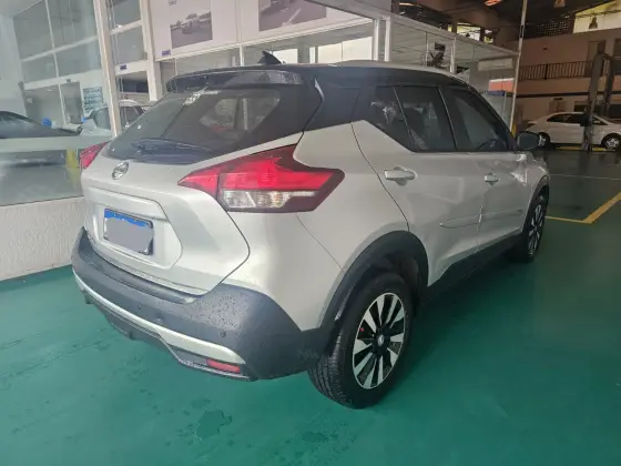 NISSAN KICKS 1.6 16V FLEXSTART S 4P XTRONIC