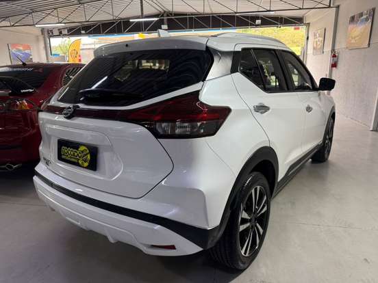 NISSAN-KICKS-1.6 16V FLEXSTART EXCLUSIVE XTRONIC NISSAN-KICKS-2022