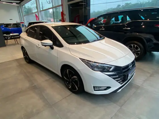 NISSAN VERSA 1.6 16V FLEX EXCLUSIVE XTRONIC