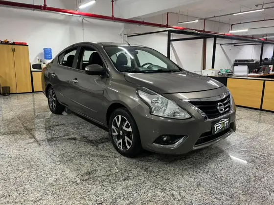 NISSAN VERSA 1.6 16V FLEXSTART UNIQUE 4P XTRONIC