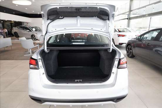 NISSAN-VERSA-2026