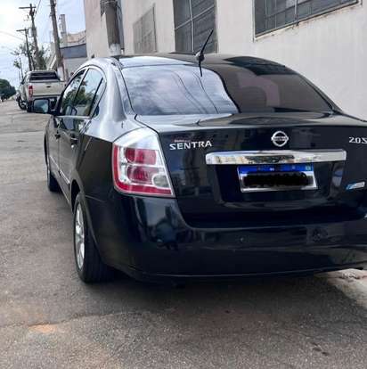 NISSAN-SENTRA-2011