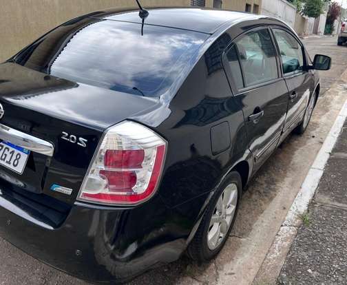 NISSAN-SENTRA-2011