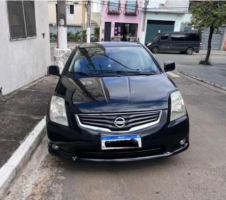 NISSAN-SENTRA-2011