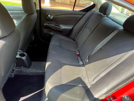 NISSAN-VERSA-2012