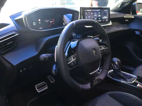 PEUGEOT-2008-1.0 TURBO 200 HYBRID GT CVT PEUGEOT-2008-2026