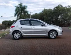 PEUGEOT 207 1.4 XR 8V FLEX 4P MANUAL PEUGEOT 207 1.4 XR 8V FLEX 4P MANUAL