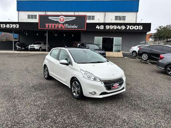 PEUGEOT-208-1.6 GRIFFE 16V FLEX 4P AUTOMÁTICO PEUGEOT-208-2014