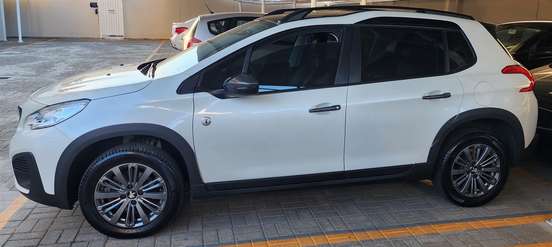 PEUGEOT-2008-2022