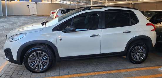 PEUGEOT-2008-2022