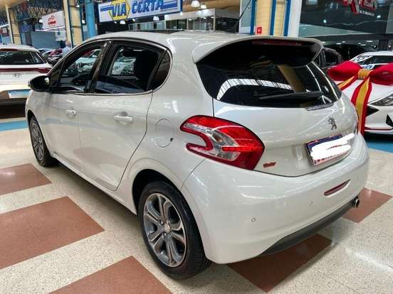 PEUGEOT-208-1.6 GRIFFE 16V FLEX 4P AUTOMÁTICO PEUGEOT-208-2016