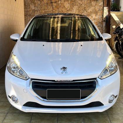 PEUGEOT 208 1.6 GRIFFE 16V FLEX 4P AUTOMÁTICO