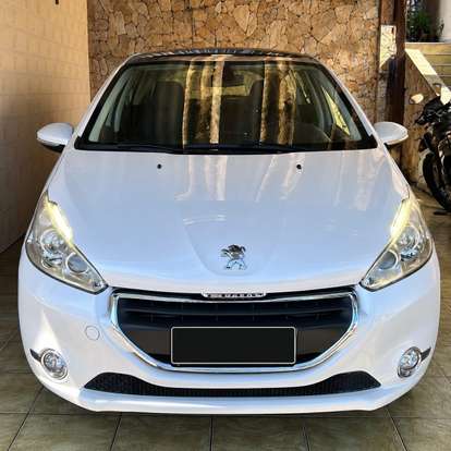 PEUGEOT-208-2014