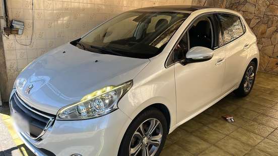 PEUGEOT-208-2014