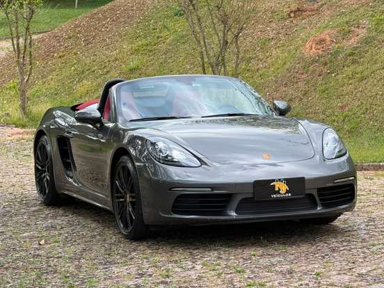 PORSCHE-718-2023