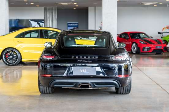 PORSCHE-718-2017