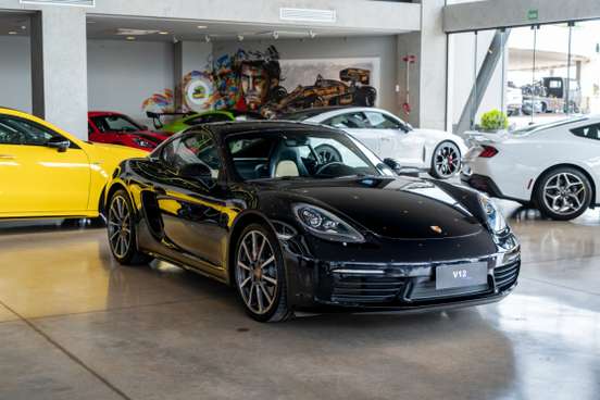 PORSCHE-718-2017