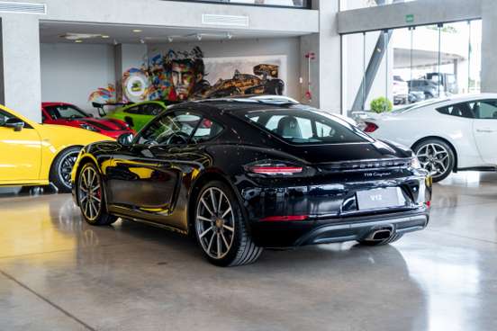 PORSCHE-718-2017