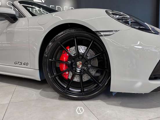 PORSCHE-718-2023
